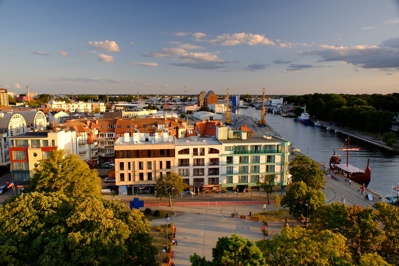 Widok na port w Kołobrzegu