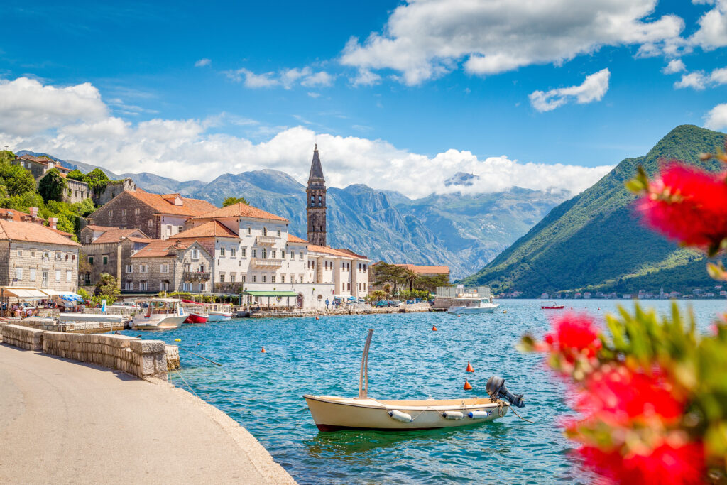 Miasto marynarskie Perast w Czarnogórze