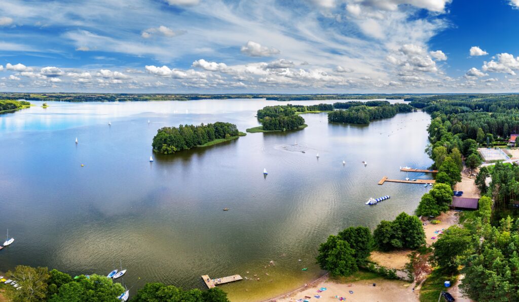 Wakacje nad wodą w Polsce – nie tylko nad morzem!