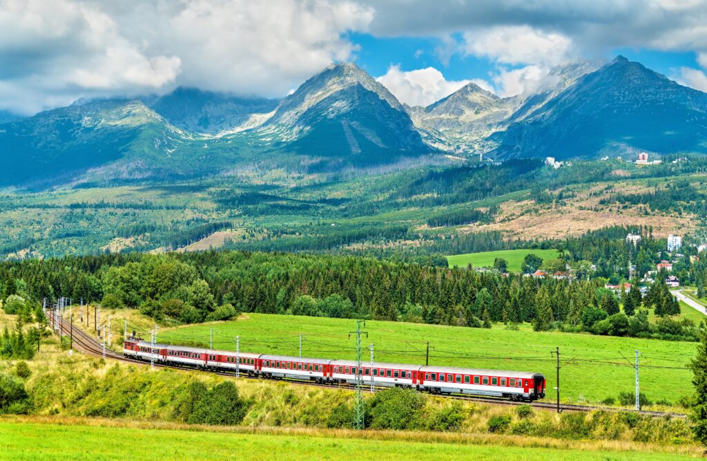 Wyjazd na wakacje pociągiem do Słowacji