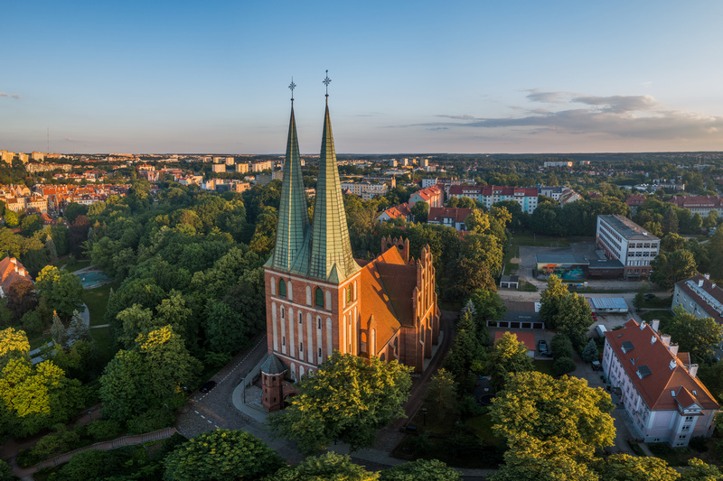 Kościół garnizonowy w Olsztynie z góry