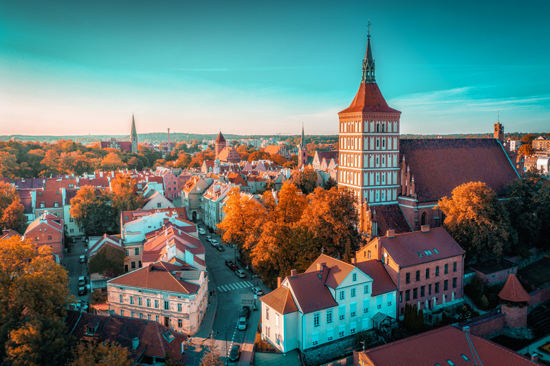 Olsztyn z lotu ptaka jesienią