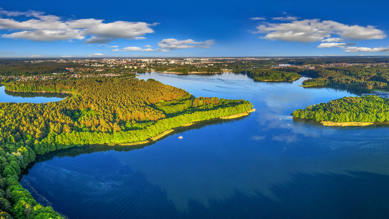 Widok z góry na Jezioro Ukiel