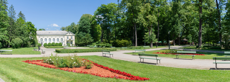 Park przed uzdrowiskiem