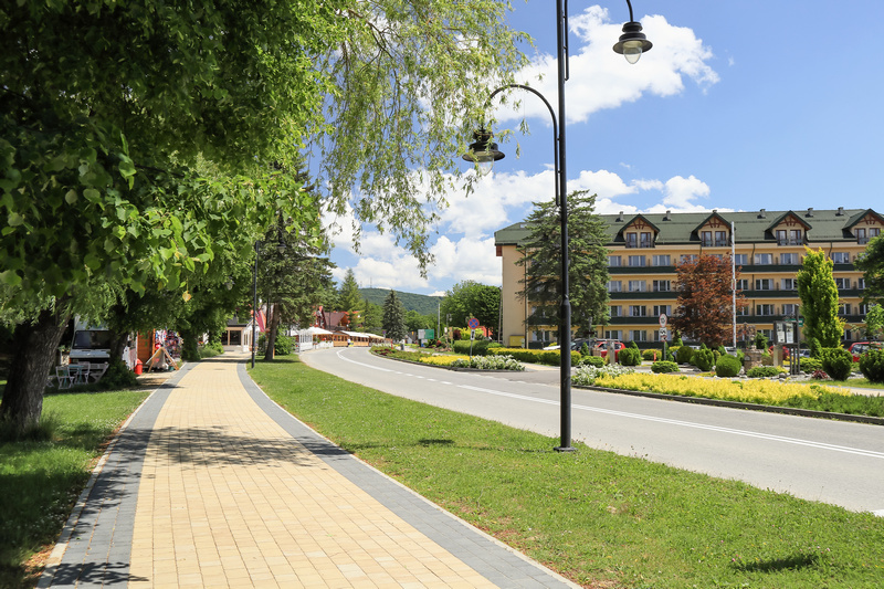 Polańczyk, widok na ulicę Zdrojową