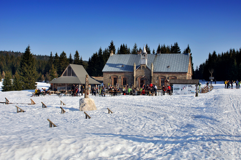 Schronisko Orle w Izerach zimą