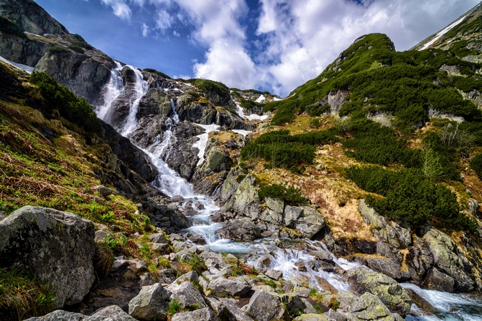 Siklawa w Tatrach - największy wodospad w Polsce