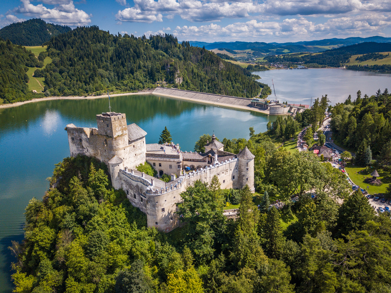 Zamek Dunajec w Niedzicy niedaleko Białki Tatrzańskiej