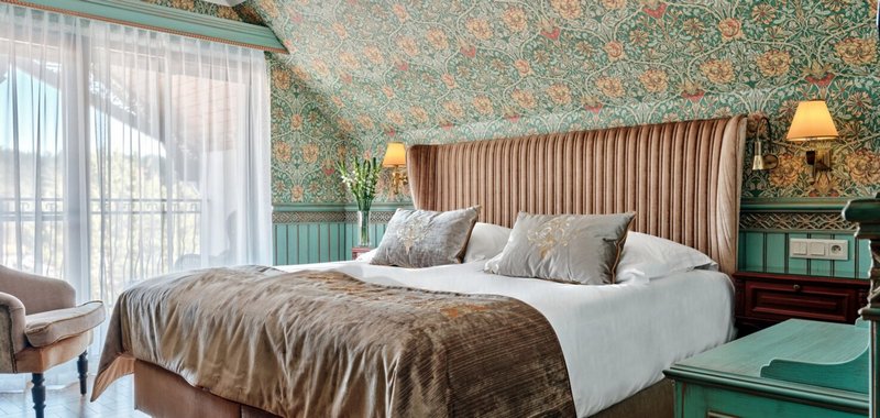 Złota Łania - hotel nad jeziorem na Mazurach w Puszczy Piskiej