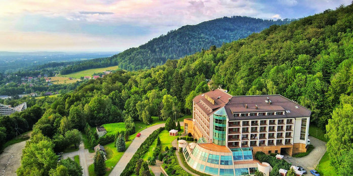 Hotel w górach z pięknym widokiem na Beskidy