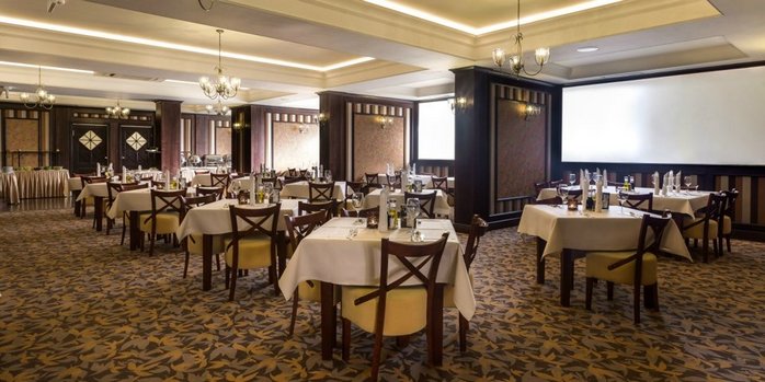 Restauracja w hotelu Kryształ w Szklarskiej Porębie