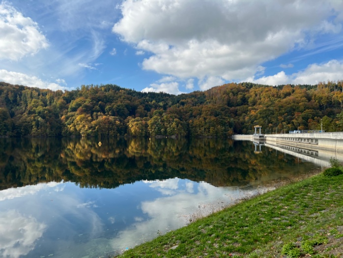 Jezioro Rożnowskie latem