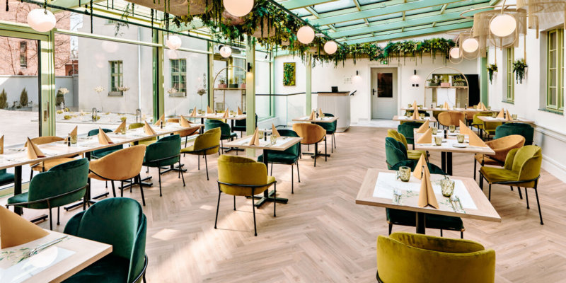 Piękne wnętrze hotelowej restauracji w Toruniu