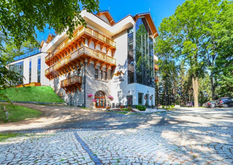 Hotel w zamku Księża Góra