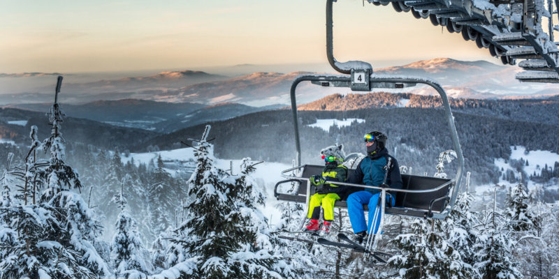 Wyciąg narciarski przy hotelu Panorama Ski Bike Spa & Restaurant
