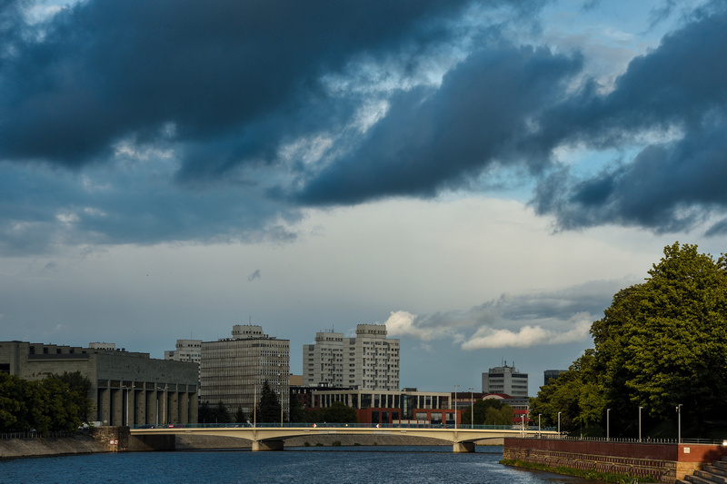 Deszczowe chmury nad Wrocławiem