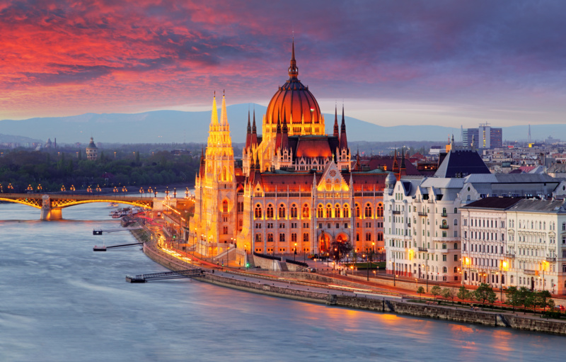 Budynek parlamentu, będący jedną z głównych atrakcji Budapesztu