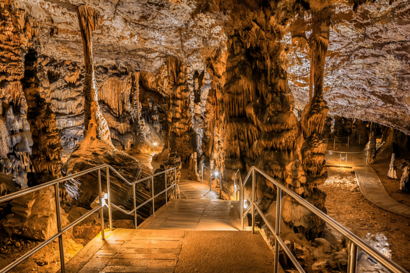 Piękna jaskinia w Aggtelek na Węgrzech