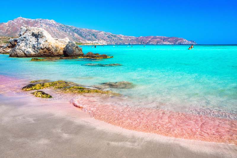 Elafonisi z różowym piaskiem uważana za najpiękniejszą plażę Europy