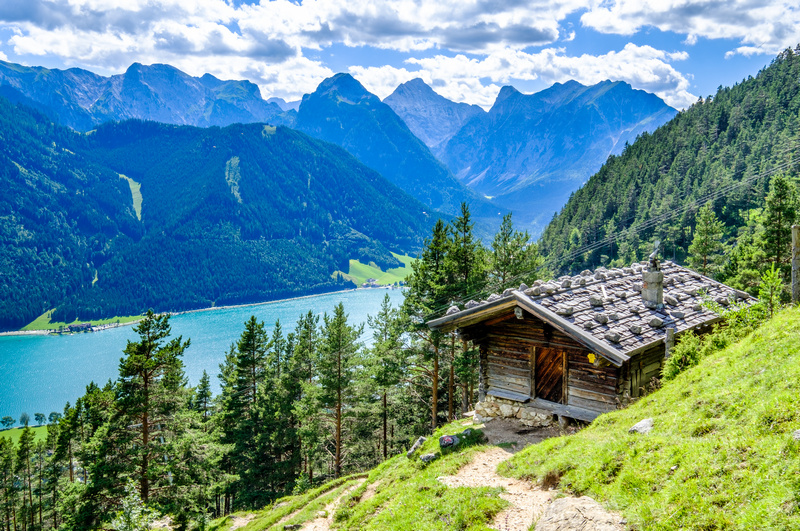 Górskie jezioro w Tyrolu