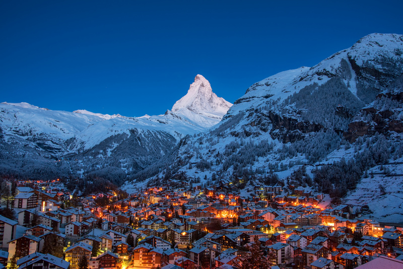Zermatt w Szwajcarii u stóp Matterhornu