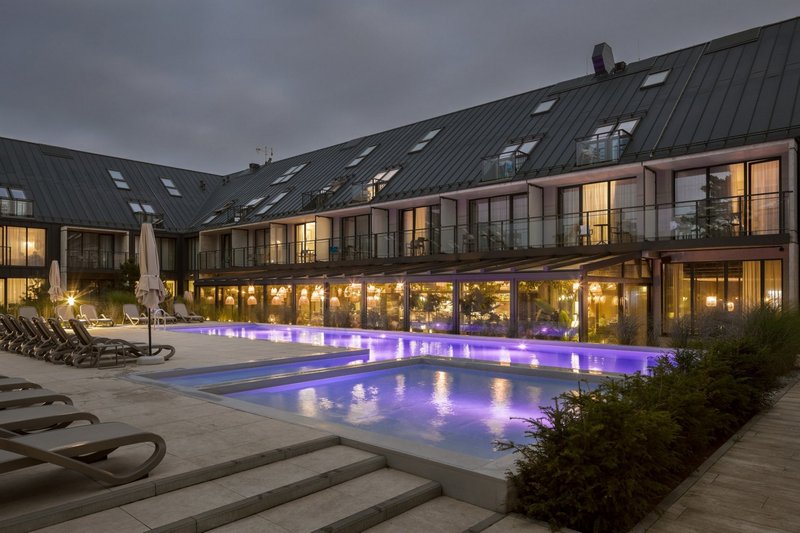 Zewnętrzny basen w Saltic Resort & Spa Łeba