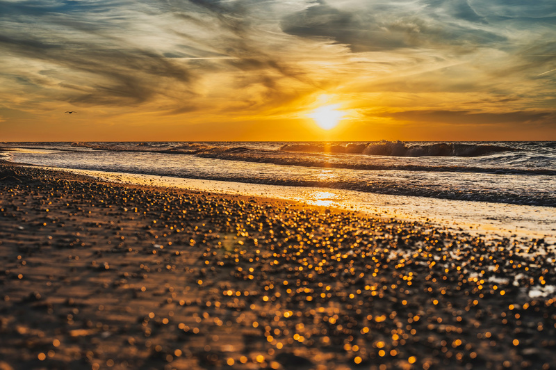 Zachód słońca na plaży w Sarbinowie