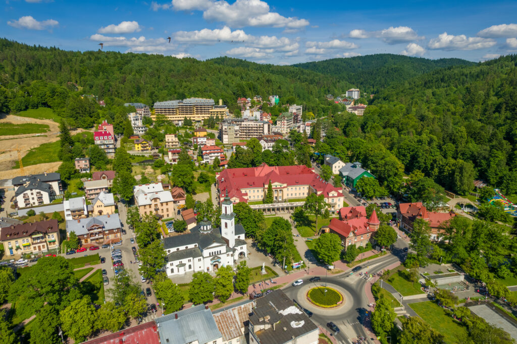 Zdrowie i relaks w Beskidach: najlepsze atrakcje Krynicy-Zdroju 