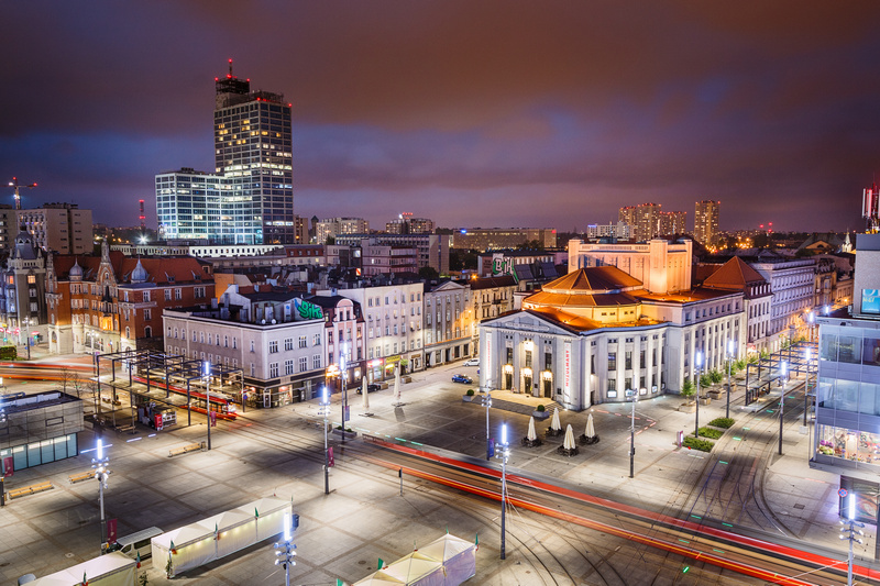 Widok na Katowice nocą