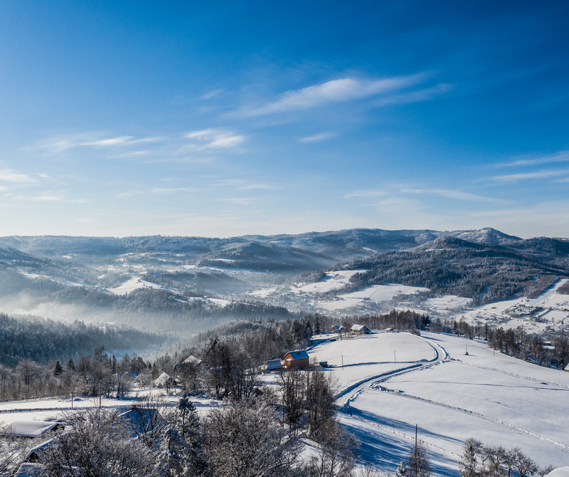Panorama Beskidów zimą
Anna Nowaczyk-Vorbrodt
Anna Nowaczyk-Vorbrodt
7:10 PM Mar 30
Link do zdjęcia: https://stock.adobe.com/pl/images/beskid-s-decki-wierchomla-ma-a-zachod-s-o-ca/282644374

ALT: Zachód słońca nad Beskidem Sądeckim
