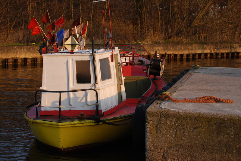 Port rybacki w Dźwirzynie niedaleko Grzybowa
