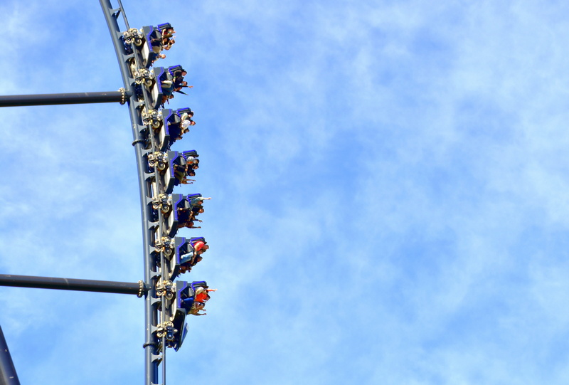 Rollercoaster w parku rozrywki w Zatorze