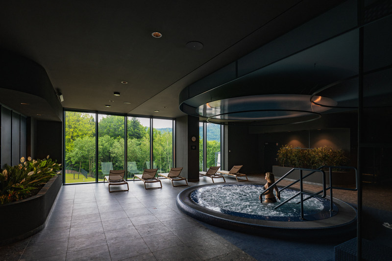 Jacuzzi w hotelu w górach