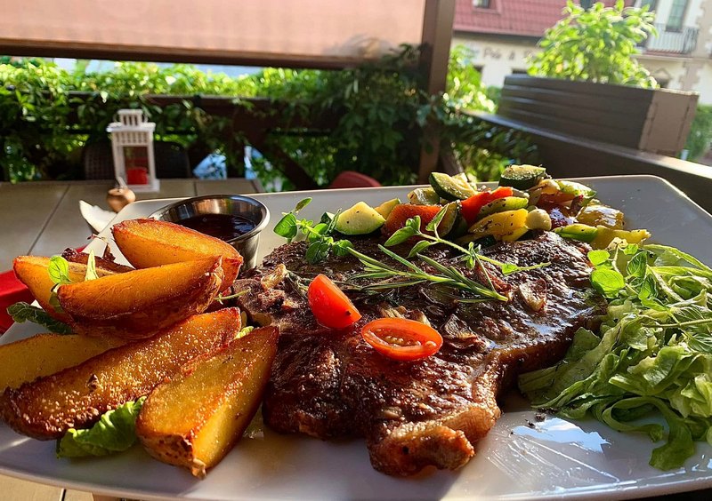 Spiżarnia - restauracja z mazurskim jedzeniem