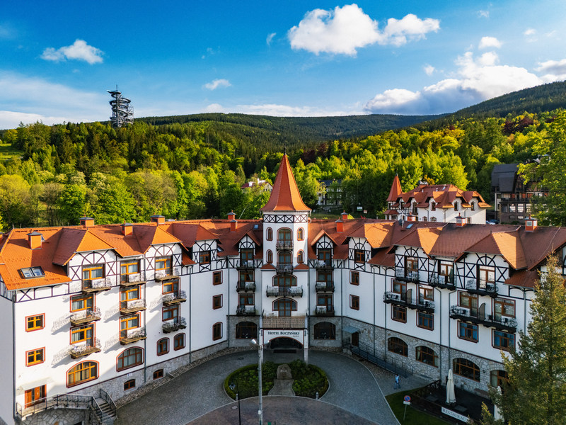 Wejście do hotelu Buczyński