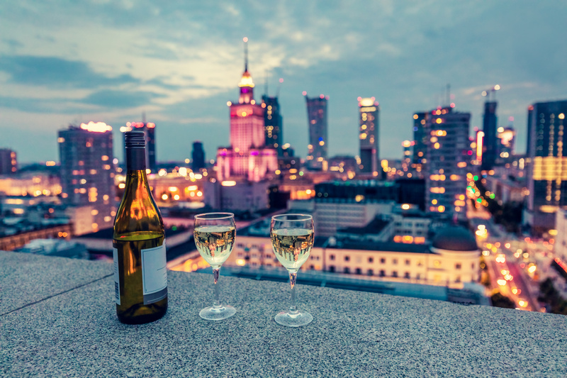 Wino z widokiem na Warszawę