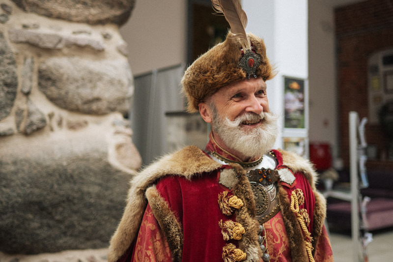 Kasztelan gniewski w średniowiecznym stroju