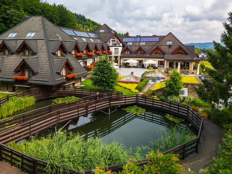 Hotel z oczkiem wodnym
