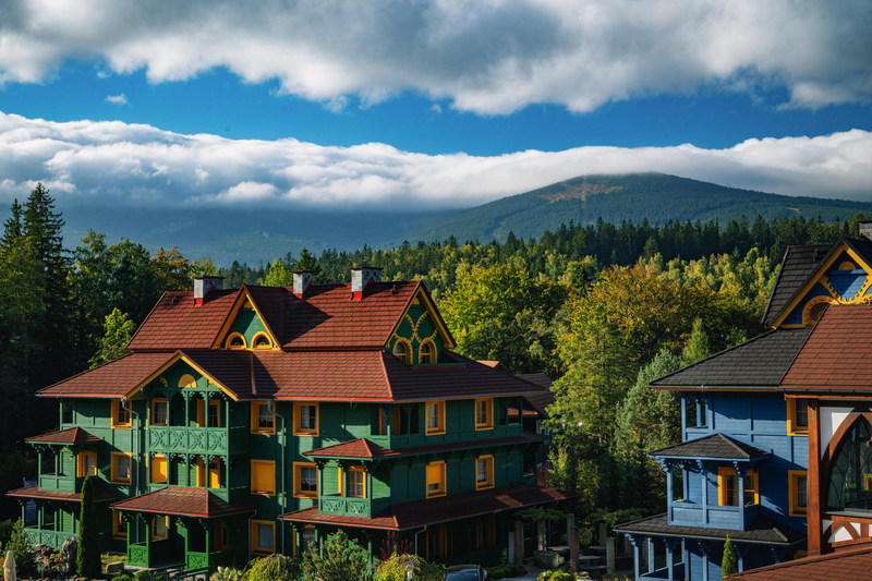 Budynki aparthotelu Norweska Dolina w Szklarskiej Porębie