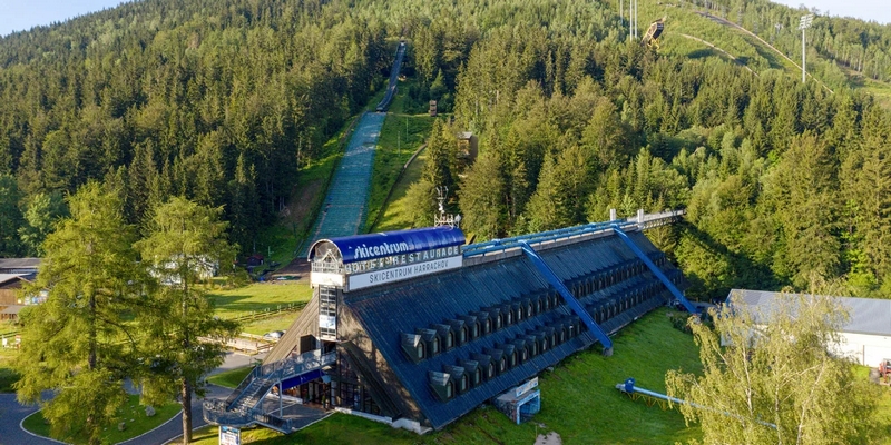 Hotel Skicentrum przy skoczni w Harrachovie