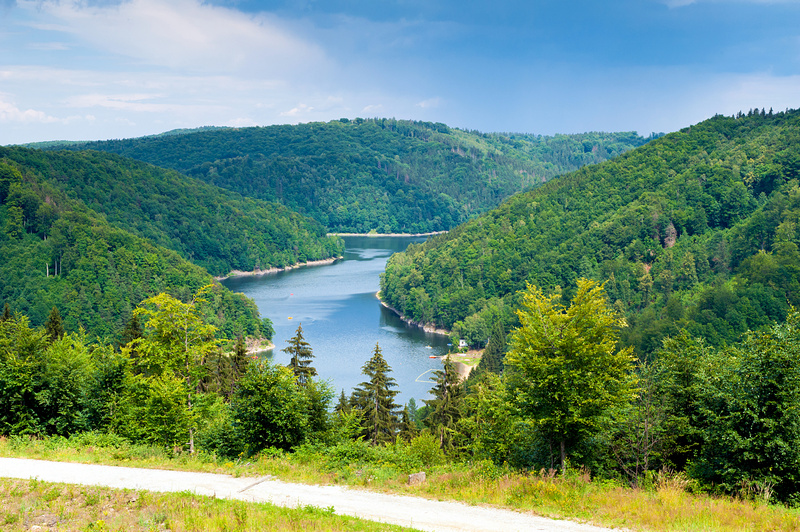 Jezioro Bystrzyckie w Zagórzu Śląskim widok z góry