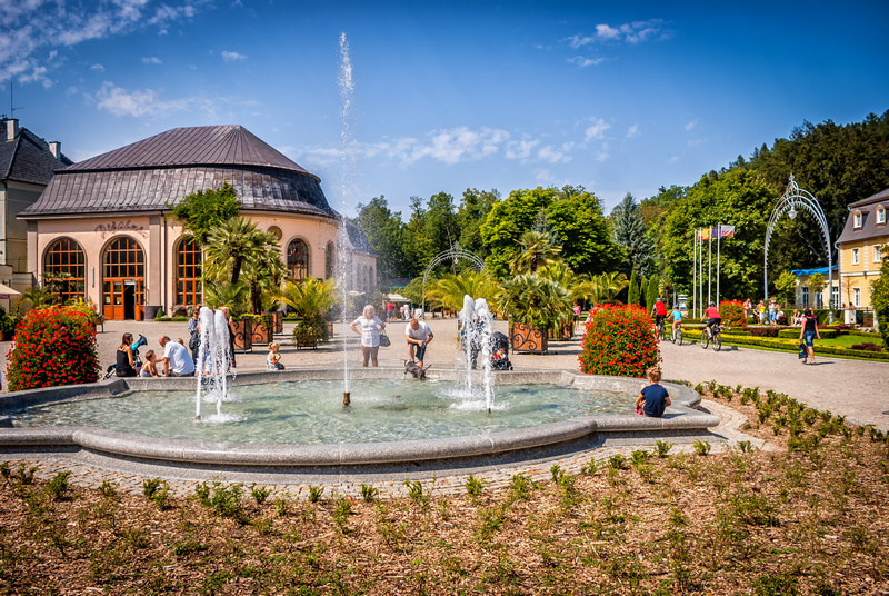 Pijalnia i park zdrojowy w Kudowie-Zdroju