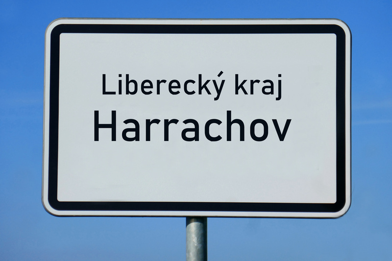 Tablica z nazwą miasta Harrachov
