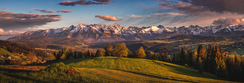 Widok szczytów Tatr z oddali