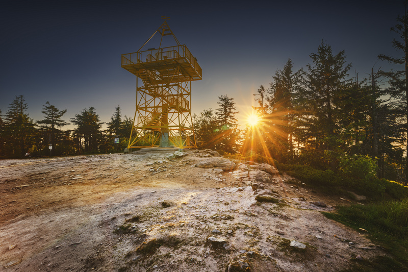 Wieża na szczycie Baraniej Góry