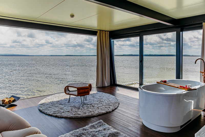 Domek na wodzie dla par