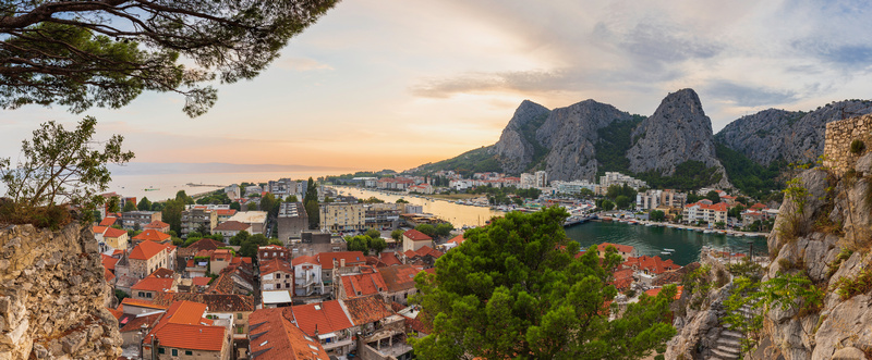 Panorama miasta Makarska