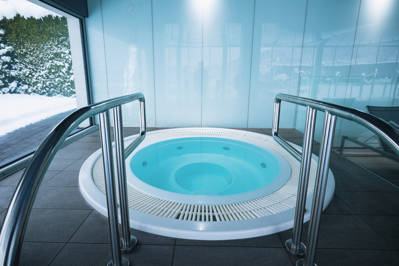 Hotel z jacuzzi nad Jeziorem Rożnowskim