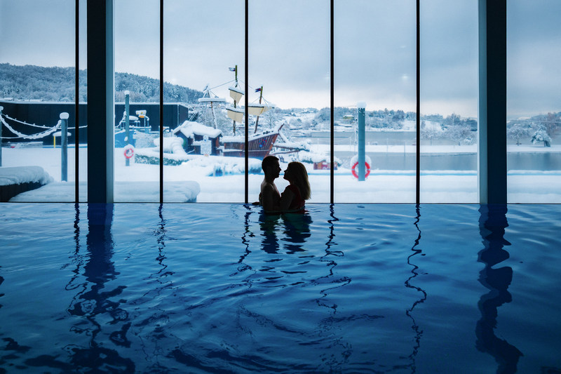 Hotel nad Jeziorem Rożnowskim z basenem