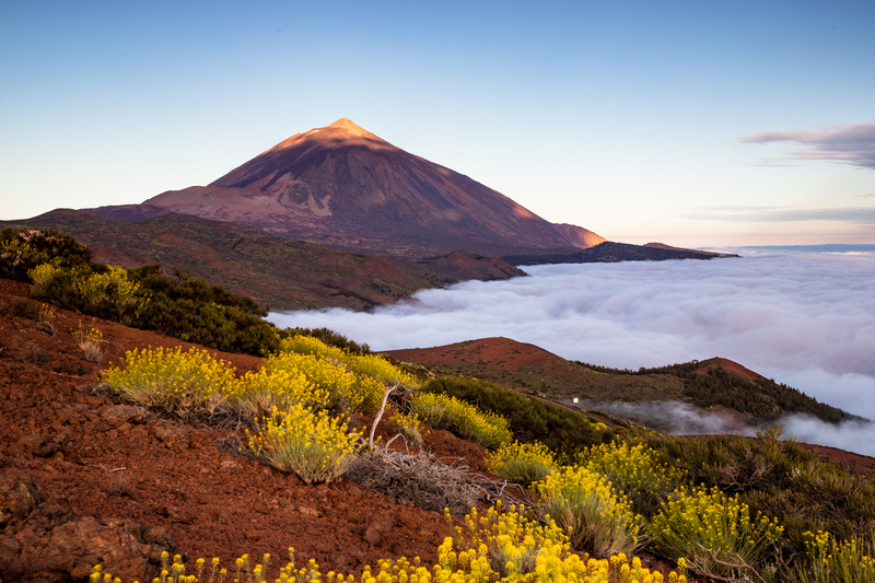 Wschód słońca na Pico del Teide na Teneryfie